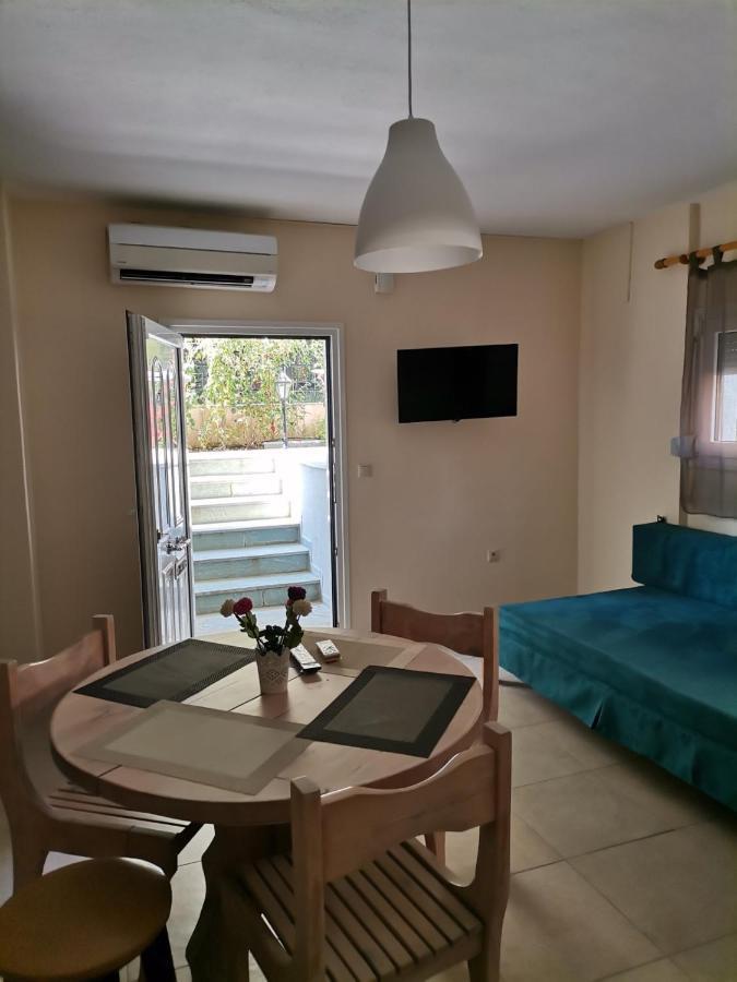 My Home Apartments 2 리메나스 외부 사진
